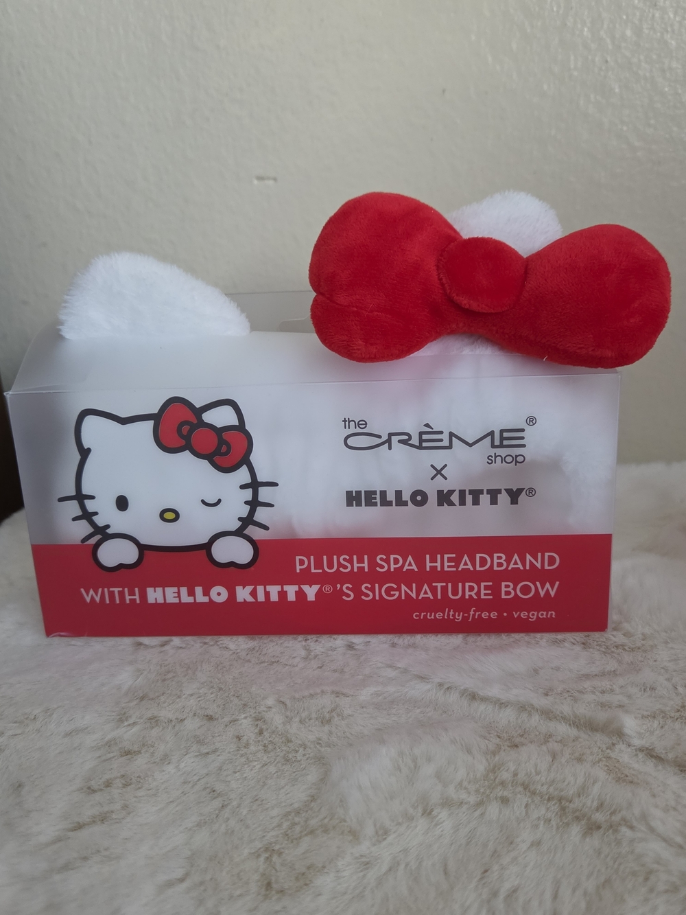 The Crème Shop x Hello Kitty Plush Spa Headband in White and Red
